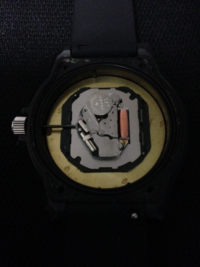 電池切れの腕時計を自分で電池交換してみた！ | 気になるガイド.net